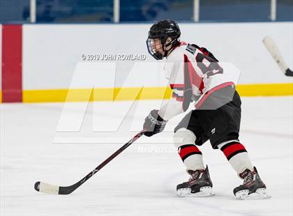Thumbnail 2 in Maine vs. New Trier Blue (Blackhawks HoHo Tournament) photogallery.