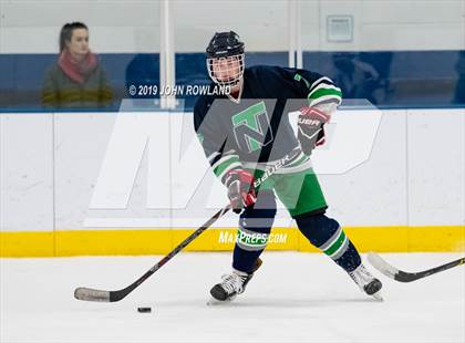 Thumbnail 2 in Maine vs. New Trier Blue (Blackhawks HoHo Tournament) photogallery.