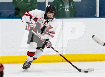 Thumbnail 3 in Maine vs. New Trier Blue (Blackhawks HoHo Tournament) photogallery.