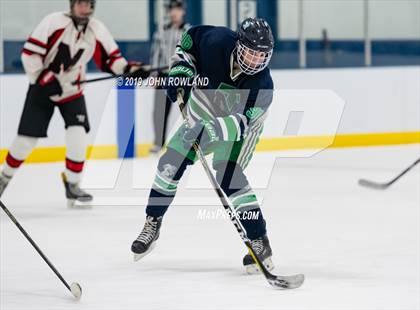 Thumbnail 3 in Maine vs. New Trier Blue (Blackhawks HoHo Tournament) photogallery.