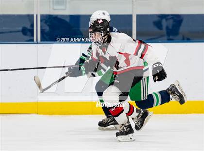 Thumbnail 2 in Maine vs. New Trier Blue (Blackhawks HoHo Tournament) photogallery.
