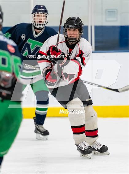 Thumbnail 1 in Maine vs. New Trier Blue (Blackhawks HoHo Tournament) photogallery.
