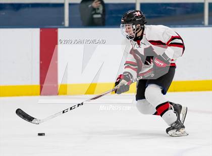Thumbnail 1 in Maine vs. New Trier Blue (Blackhawks HoHo Tournament) photogallery.