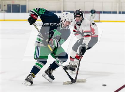 Thumbnail 1 in Maine vs. New Trier Blue (Blackhawks HoHo Tournament) photogallery.