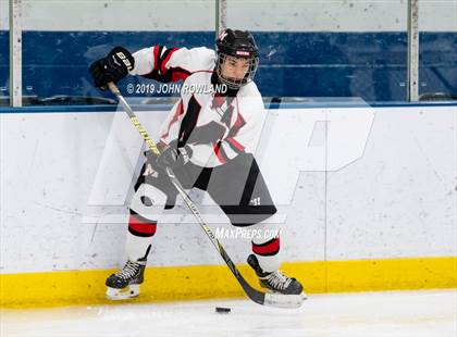 Thumbnail 3 in Maine vs. New Trier Blue (Blackhawks HoHo Tournament) photogallery.
