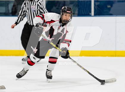 Thumbnail 1 in Maine vs. New Trier Blue (Blackhawks HoHo Tournament) photogallery.