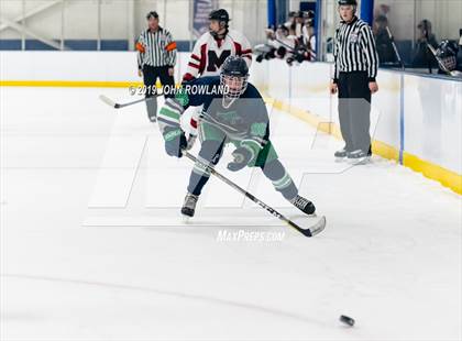 Thumbnail 2 in Maine vs. New Trier Blue (Blackhawks HoHo Tournament) photogallery.