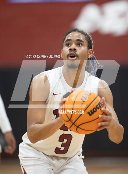 Thumbnail 2 in Veterans vs Warner Robins photogallery.