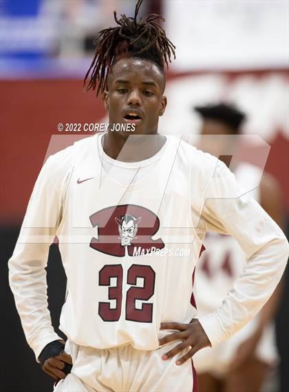 Thumbnail 3 in Veterans vs Warner Robins photogallery.