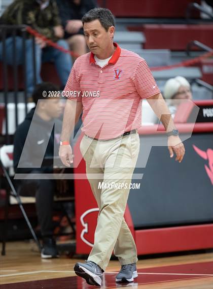 Thumbnail 2 in Veterans vs Warner Robins photogallery.