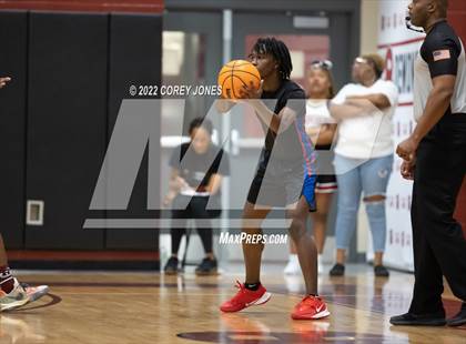 Thumbnail 2 in Veterans vs Warner Robins photogallery.