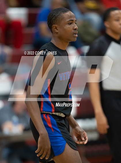 Thumbnail 1 in Veterans vs Warner Robins photogallery.