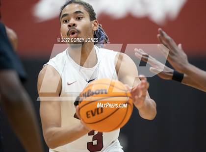 Thumbnail 3 in Veterans vs Warner Robins photogallery.