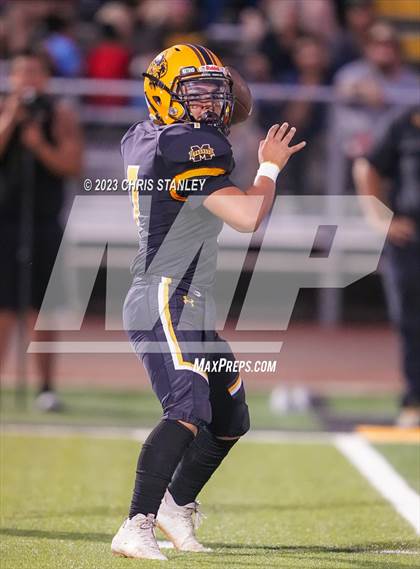 Thumbnail 2 in Yuma Catholic @ Marcos De Niza photogallery.