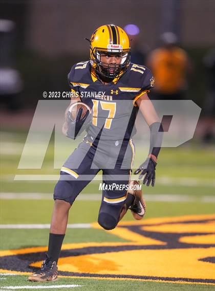 Thumbnail 1 in Fr: Yuma Catholic @ Marcos De Niza photogallery.