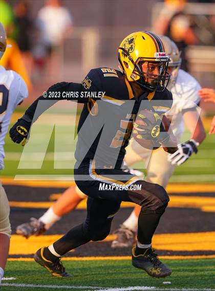 Thumbnail 3 in Yuma Catholic @ Marcos De Niza photogallery.