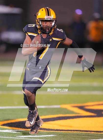 Thumbnail 2 in Fr: Yuma Catholic @ Marcos De Niza photogallery.