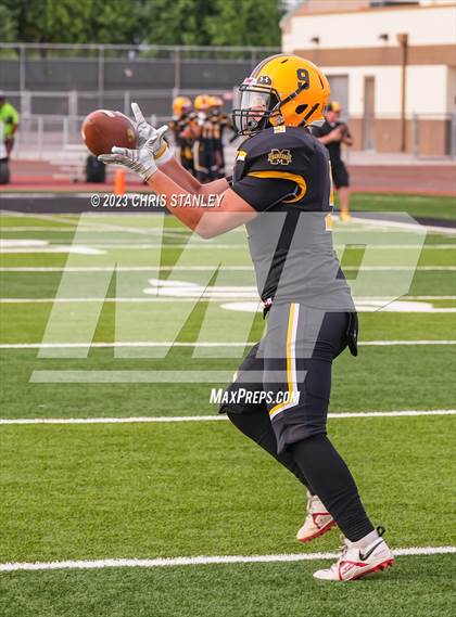 Thumbnail 1 in Yuma Catholic @ Marcos De Niza photogallery.