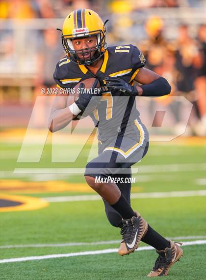 Thumbnail 1 in Yuma Catholic @ Marcos De Niza photogallery.