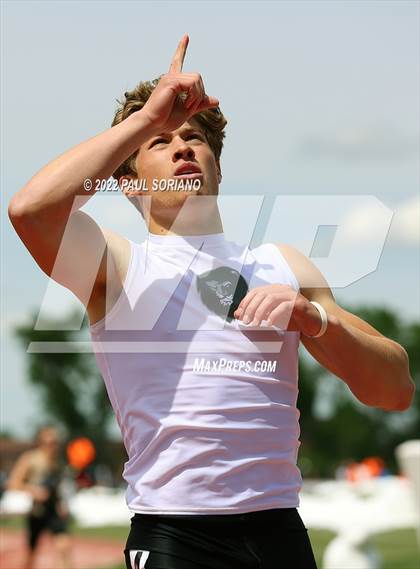 Thumbnail 2 in CHSAA Championships (Day 3) photogallery.