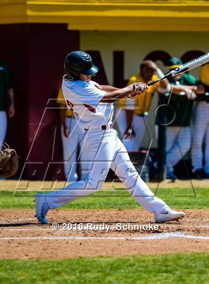Thumbnail 3 in Highland vs. Narbonne photogallery.