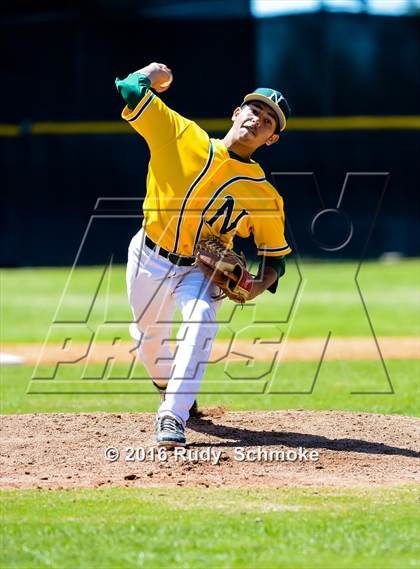 Thumbnail 3 in Highland vs. Narbonne photogallery.