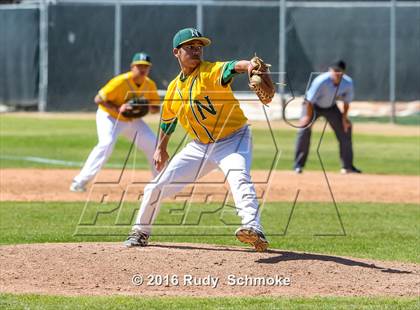 Thumbnail 1 in Highland vs. Narbonne photogallery.