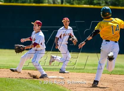 Thumbnail 1 in Highland vs. Narbonne photogallery.
