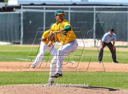 Thumbnail 3 in Highland vs. Narbonne photogallery.