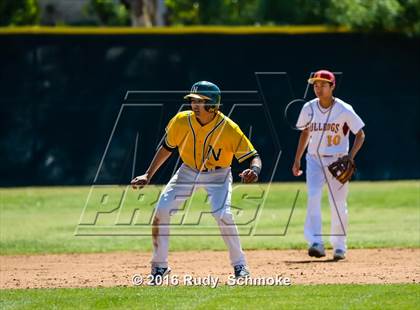 Thumbnail 3 in Highland vs. Narbonne photogallery.