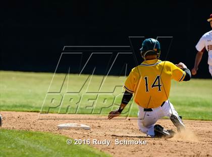 Thumbnail 1 in Highland vs. Narbonne photogallery.