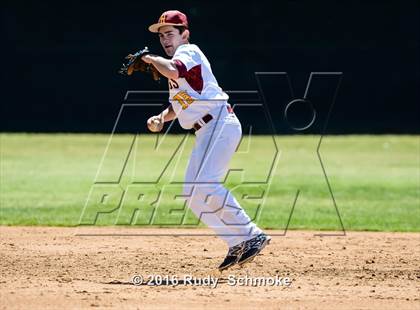 Thumbnail 3 in Highland vs. Narbonne photogallery.