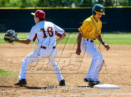 Thumbnail 3 in Highland vs. Narbonne photogallery.