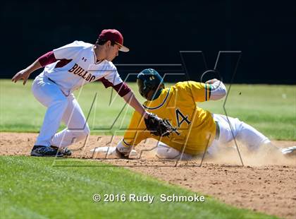 Thumbnail 2 in Highland vs. Narbonne photogallery.