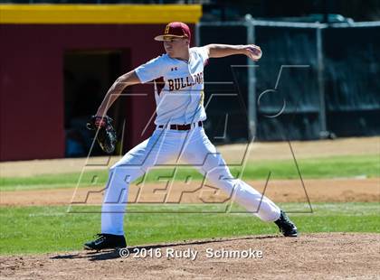 Thumbnail 1 in Highland vs. Narbonne photogallery.