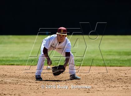 Thumbnail 1 in Highland vs. Narbonne photogallery.