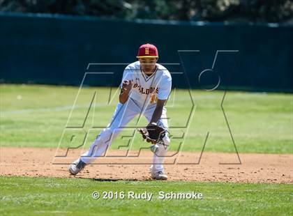 Thumbnail 2 in Highland vs. Narbonne photogallery.