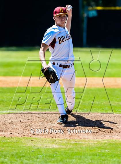 Thumbnail 2 in Highland vs. Narbonne photogallery.