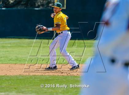 Thumbnail 1 in Highland vs. Narbonne photogallery.