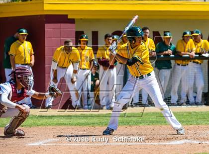 Thumbnail 1 in Highland vs. Narbonne photogallery.
