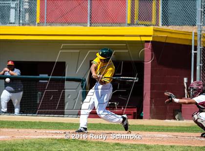 Thumbnail 1 in Highland vs. Narbonne photogallery.