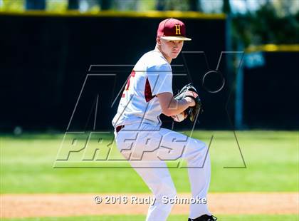 Thumbnail 2 in Highland vs. Narbonne photogallery.