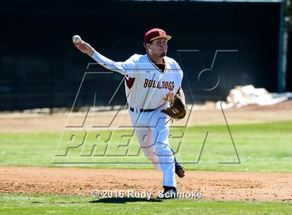 Thumbnail 1 in Highland vs. Narbonne photogallery.
