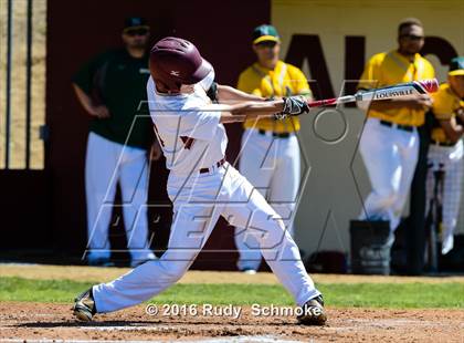 Thumbnail 2 in Highland vs. Narbonne photogallery.