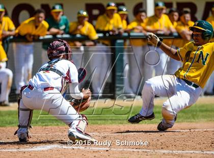 Thumbnail 3 in Highland vs. Narbonne photogallery.