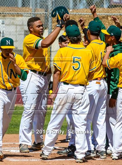 Thumbnail 1 in Highland vs. Narbonne photogallery.