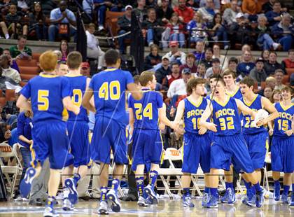 Thumbnail 3 in White Oak vs. Brock (UIL 2A Final) photogallery.