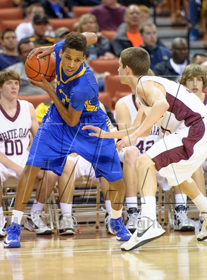 Thumbnail 3 in White Oak vs. Brock (UIL 2A Final) photogallery.