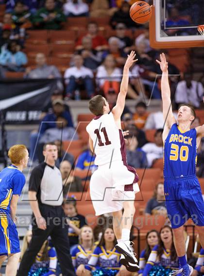 Thumbnail 3 in White Oak vs. Brock (UIL 2A Final) photogallery.