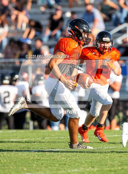 Thumbnail 3 in Tom Bean vs. Whitewright (scrimmage) photogallery.